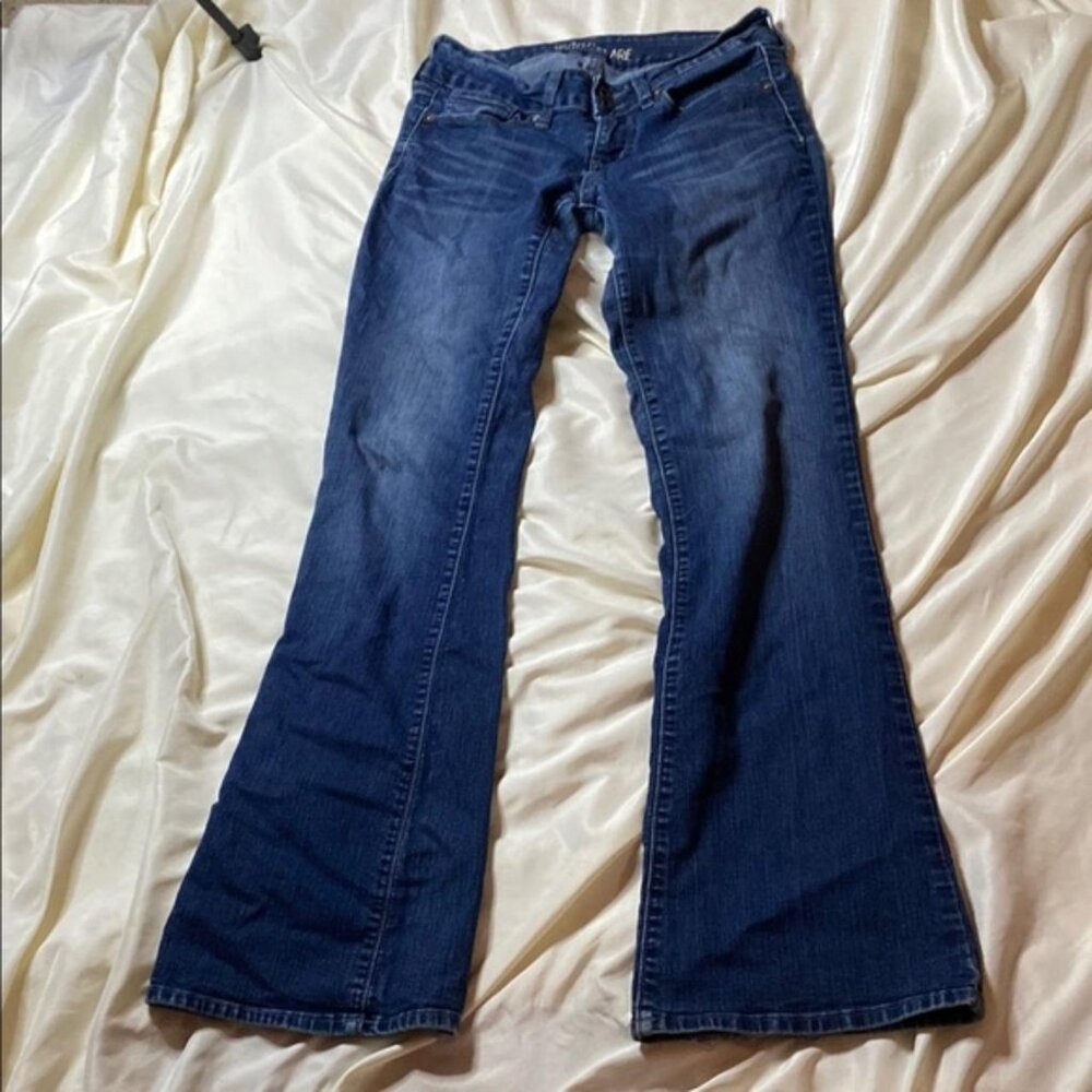 Bullhead - Womens' Flared Low Rise Blue Jean Pants - Size 9L